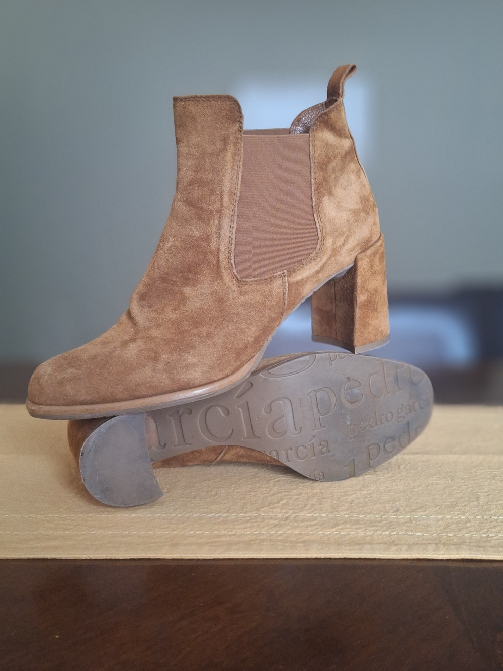 Designer Pedro Garcia Tan Suede Block Heel Chelsea Booties 10